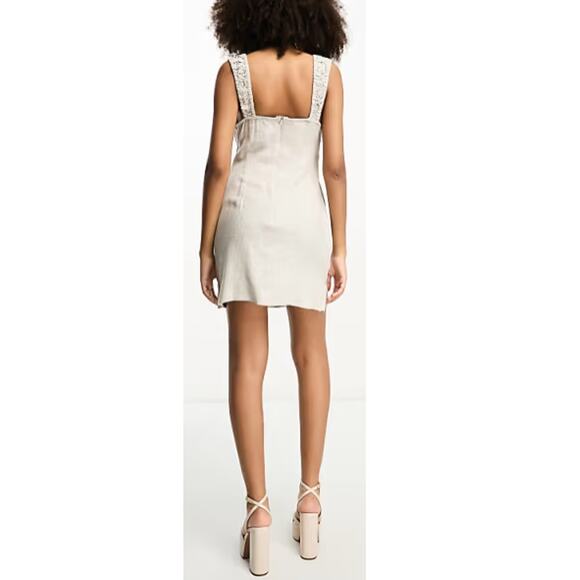 New ~ ASOS NORDSTROM ~ Ruched Bust Cut Out Mini Dress Size 4 FALL VIBES - Picture 3 of 8